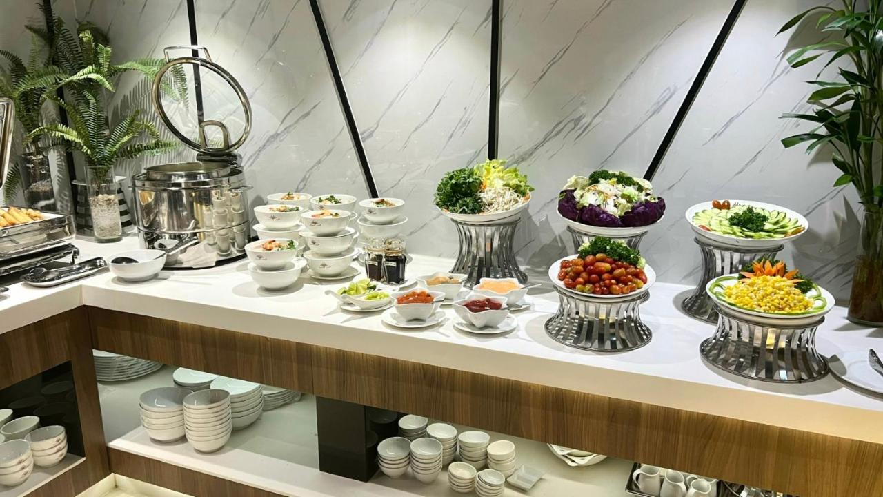 Queen Ann Hotel Ho Chi Minh Zewnętrze zdjęcie